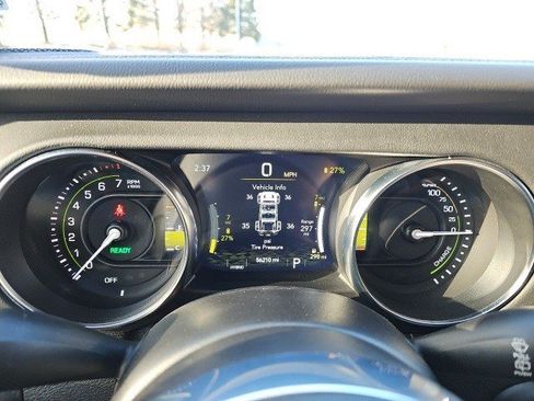 Used 2021 Jeep Wrangler Unlimited Sahara image 23