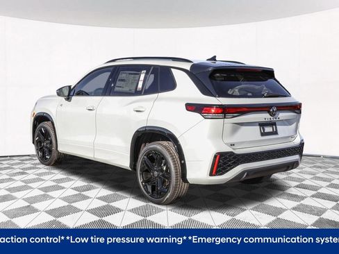 Certified 2026 Volkswagen Tiguan SE R-Line AWD/4WD image 7