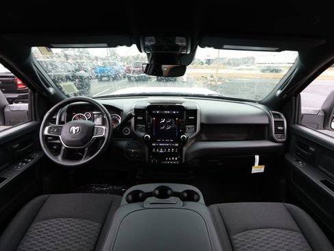 New 2026 RAM 2500 Tradesman AWD/4WD image 30