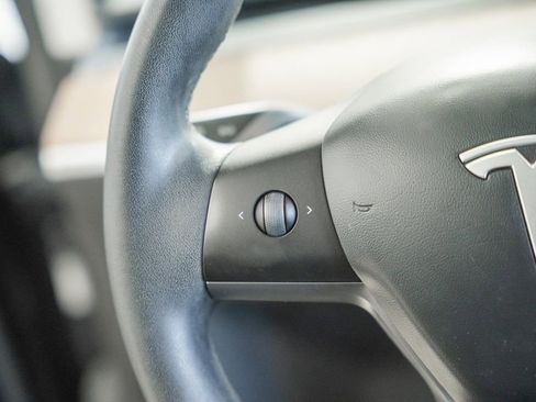 Used 2020 Tesla Model Y Performance AWD/4WD image 31