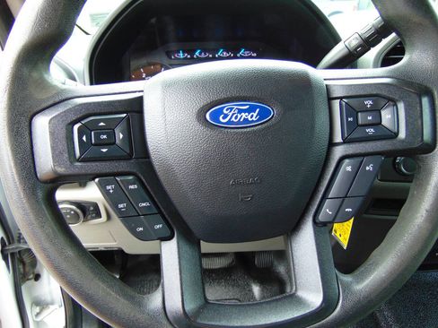 Used 2020 Ford F250 XL w/ Power Equipment Group AWD/4WD image 18