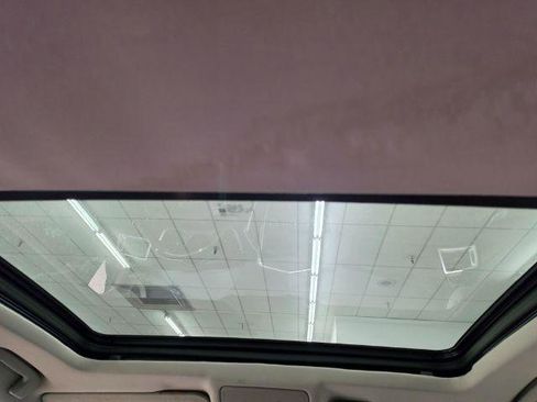 Used 2011 Cadillac SRX Performance FWD image 40