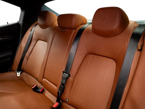 Used 2017 Maserati Ghibli RWD image 41