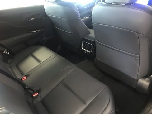 New 2025 Toyota Crown Signia image 13