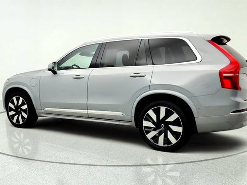 Used 2024 Volvo XC90 T8 Ultimate w/ Protection Package Premier AWD/4WD image 7