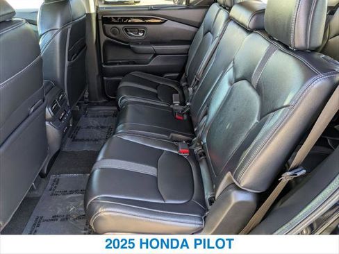 Certified 2025 Honda Pilot EX-L image 22