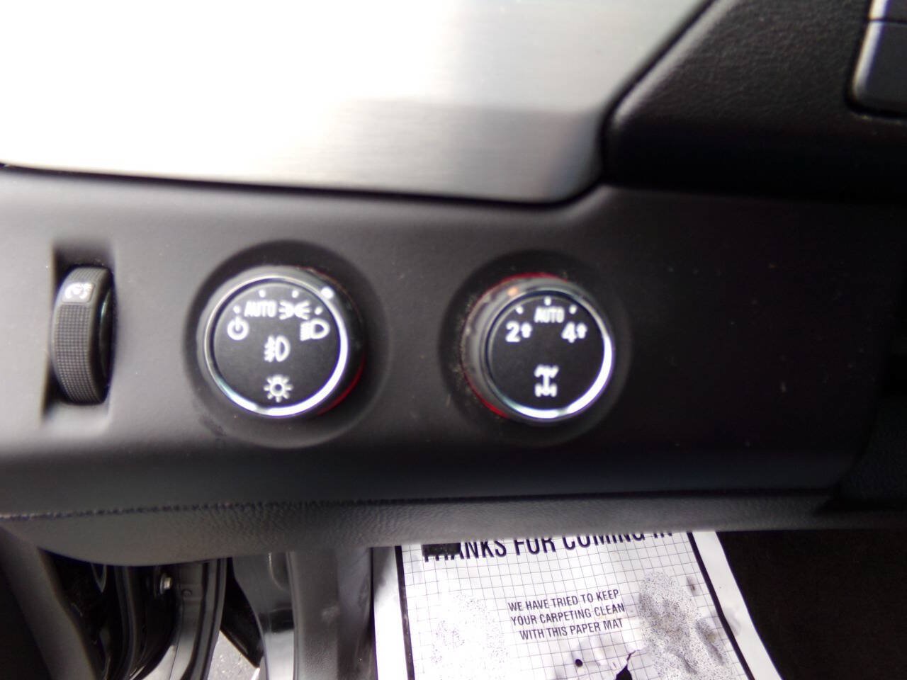 Used 2016 GMC Yukon XL SLE AWD/4WD image 34
