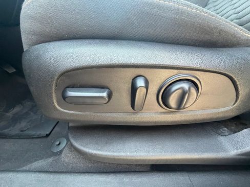 Used 2021 Chevrolet Equinox LT AWD/4WD image 20