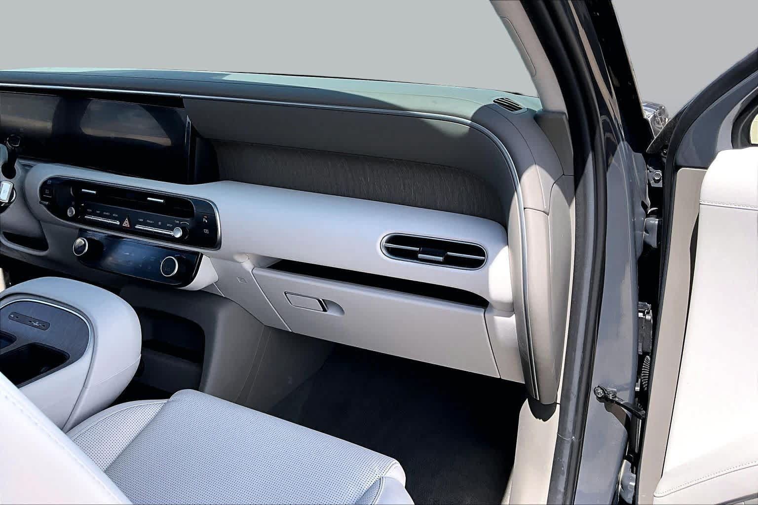 Used 2026 Hyundai Palisade SEL FWD image 19