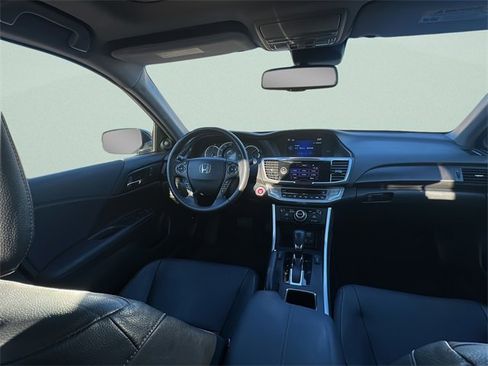 Used 2013 Honda Accord Touring image 24