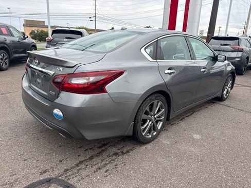 Used 2018 Nissan Altima 2.5 SR w/ SR Special Edition FWD image 5