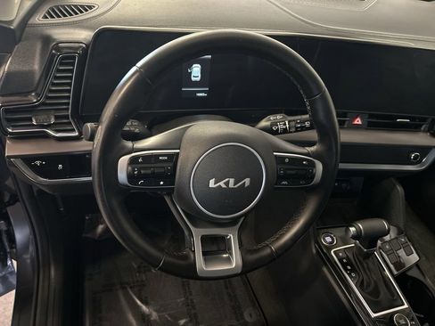 Certified 2023 Kia Sportage EX image 13