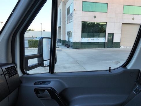 Used 2011 Mercedes-Benz Sprinter 3500 image 5