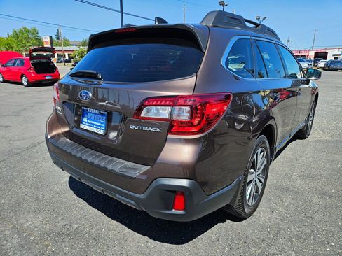Used 2019 Subaru Outback 2.5i Limited w/ Popular Package #2 image 5
