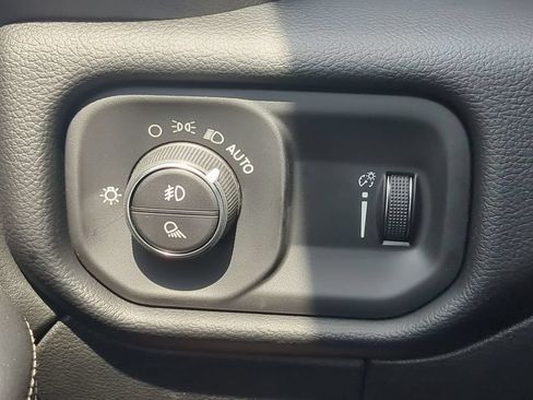New 2026 RAM 3500 Big Horn AWD/4WD image 27