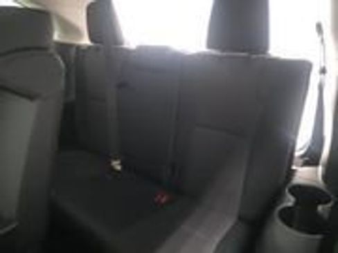 Used 2021 Toyota Highlander LE FWD image 14