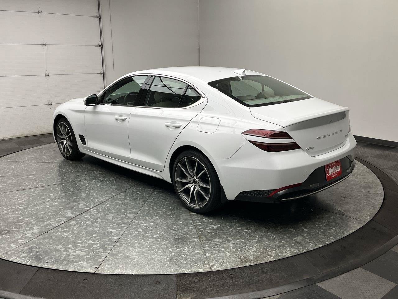 Used 2023 Genesis G70 2.0T AWD/4WD image 2