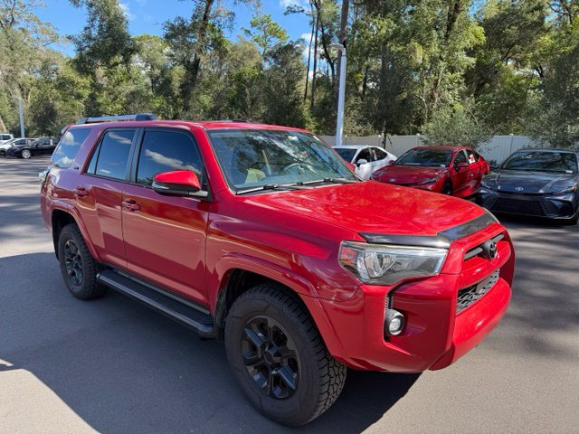 Used 2021 Toyota 4Runner SR5 Premium w/ Moonroof Package AWD/4WD image 3