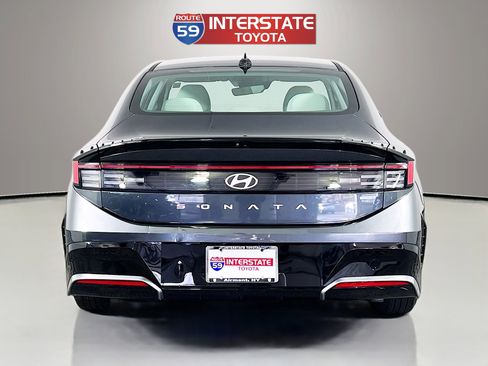 Used 2025 Hyundai Sonata SEL FWD image 6