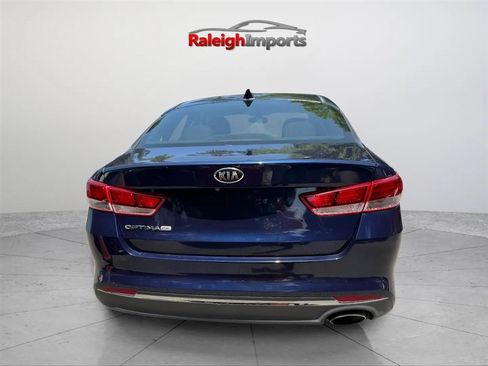 Used 2017 Kia Optima LX FWD image 8