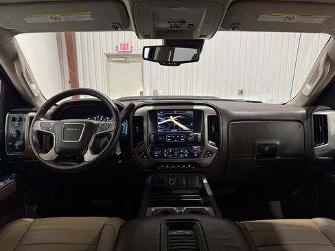 Used 2018 GMC Sierra 3500 Denali w/ Duramax Plus Package AWD/4WD image 18