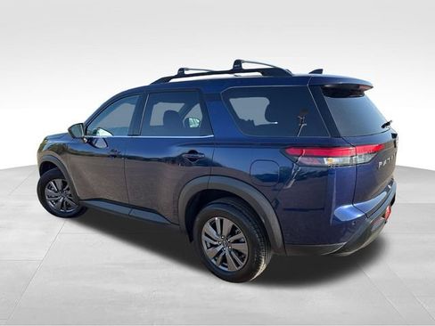 Certified 2026 Nissan Pathfinder SV AWD/4WD image 6