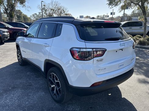 New 2026 Jeep Compass Limited image 5