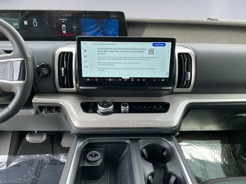 Certified 2025 Ford Expedition Max Active AWD/4WD image 11
