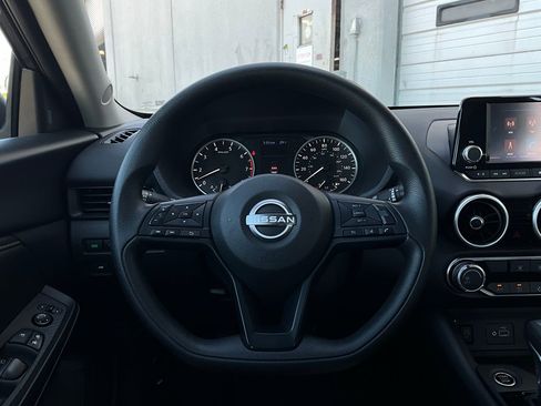 Used 2025 Nissan Sentra S image 28