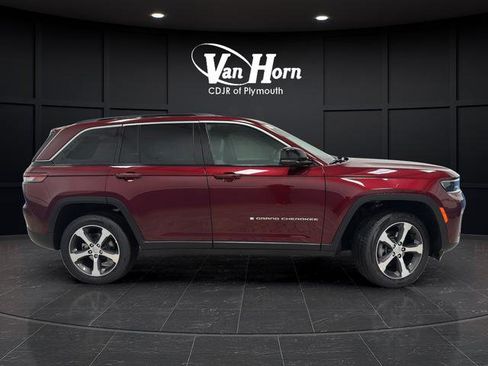 New 2026 Jeep Grand Cherokee Limited w/ Luxury Tech Group II image 2