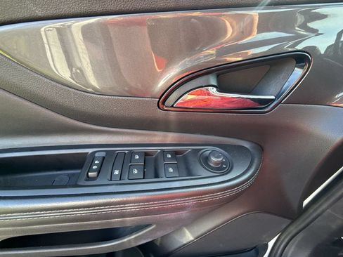 Certified 2022 Buick Encore Preferred AWD/4WD image 30