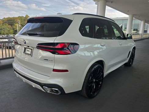 New 2026 BMW X5 xDrive40i w/ M Sport Package image 33