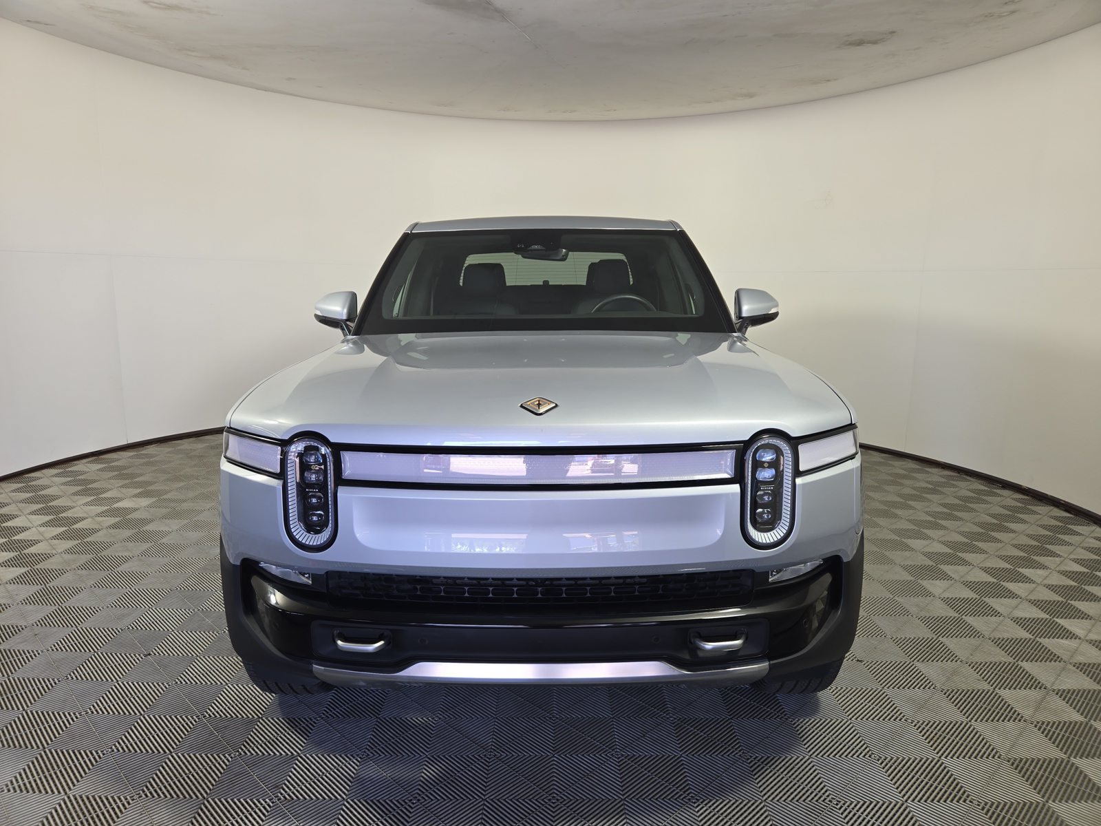Used 2022 Rivian R1T Adventure AWD/4WD image 8