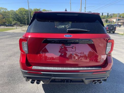 Used 2023 Ford Explorer ST w/ ST Street Pack image 4