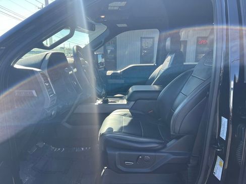 Used 2017 Ford F150 Raptor w/ Equipment Group 802A Luxury image 9