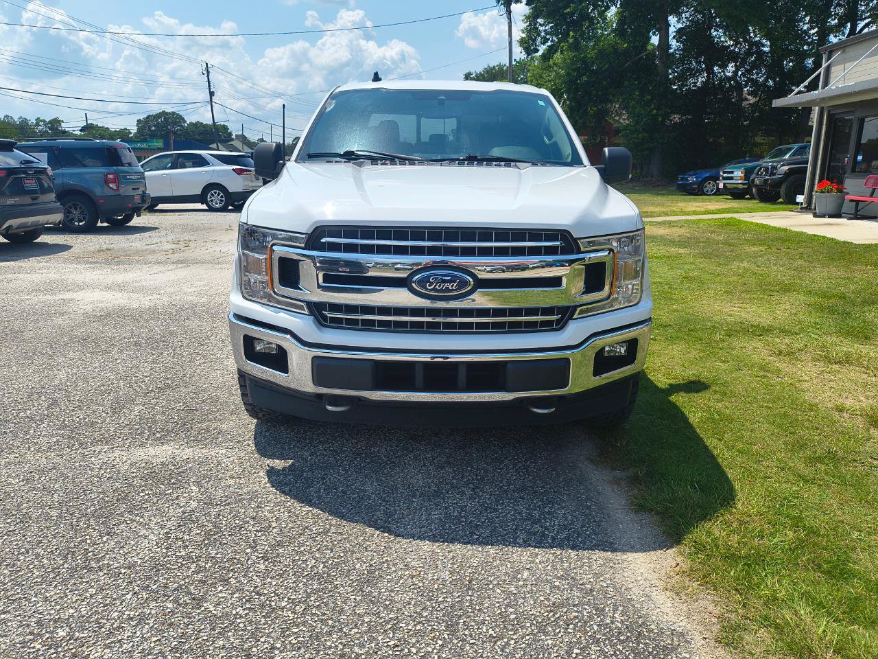 Used 2019 Ford F150 XLT w/ Equipment Group 302A Luxury AWD/4WD image 3