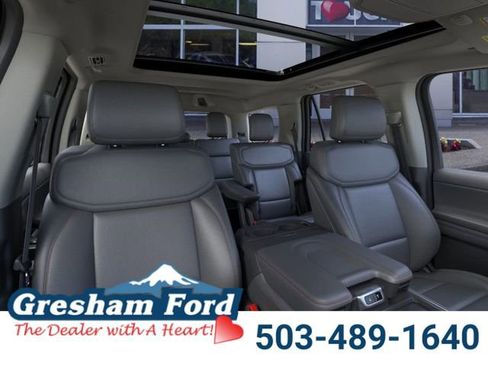 New 2025 Ford Expedition Active image 11