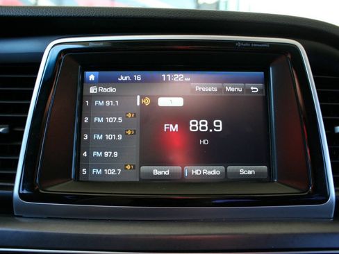 Used 2018 Hyundai Sonata SEL w/ Tech Package 02 FWD image 20