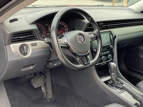 Used 2020 Volkswagen Passat 2.0T SE image 10