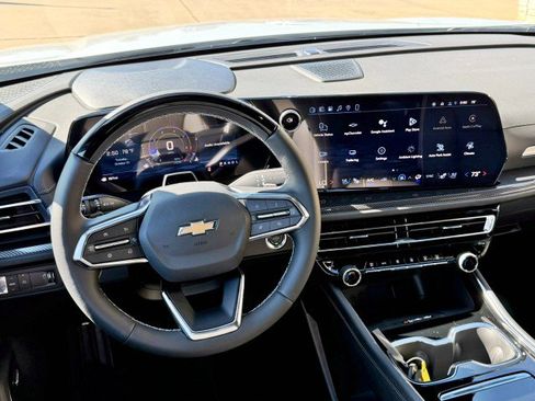 New 2026 Chevrolet Traverse High Country image 16