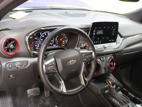 Used 2025 Chevrolet Blazer RS FWD image 14