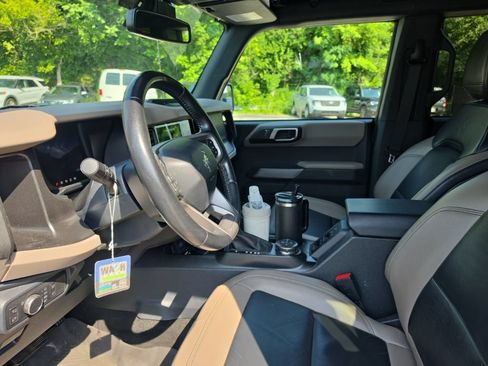 Used 2022 Ford Bronco Wildtrak AWD/4WD image 8