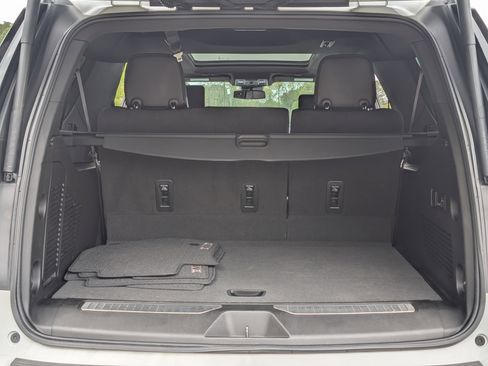 Used 2023 GMC Yukon XL Denali image 19