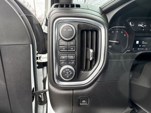 Used 2020 GMC Sierra 2500 SLT w/ SLT Premium Plus Package image 19