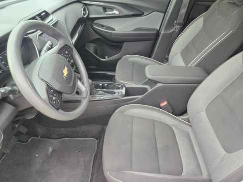 Used 2023 Chevrolet TrailBlazer LT FWD image 14