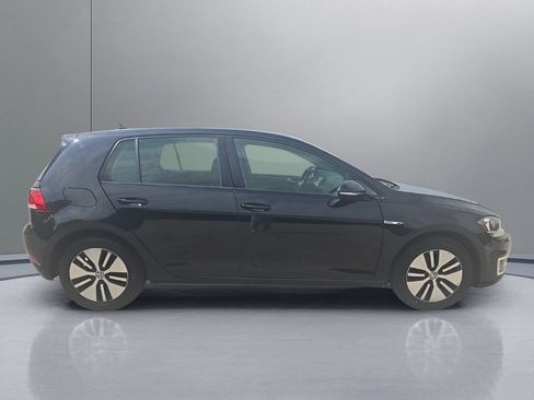 Used 2018 Volkswagen e-Golf SEL FWD image 8