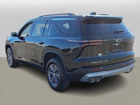 New 2026 Chevrolet Traverse LT w/ Enhanced Driving Package image 4