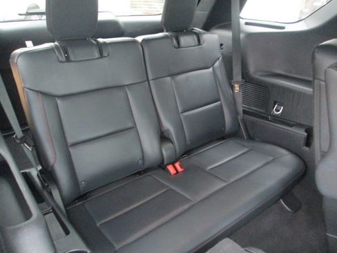 Used 2025 Ford Explorer ST-Line AWD/4WD image 14
