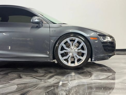 Used 2011 Audi R8 V10 image 5