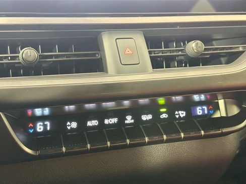 Used 2024 Lexus UX 250h F Sport FWD image 28